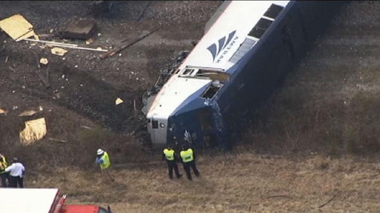 PHOTOS: Amtrak train hits big rig, derails in North Carolina | 6abc.com