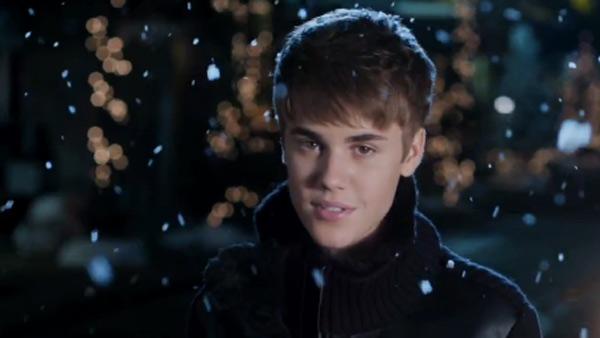 Justin Bieber album 'Under The Mistletoe' debuts at No. 1 | abc7.com